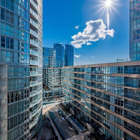 Leckie Luxurious Suites 토론토 외부 사진