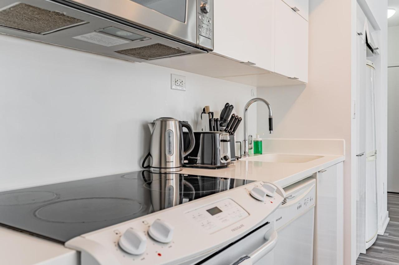 Leckie Luxurious Suites 토론토 외부 사진