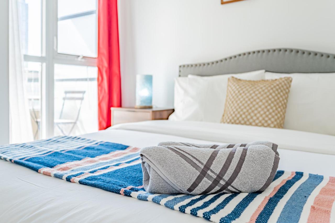 Leckie Luxurious Suites 토론토 외부 사진