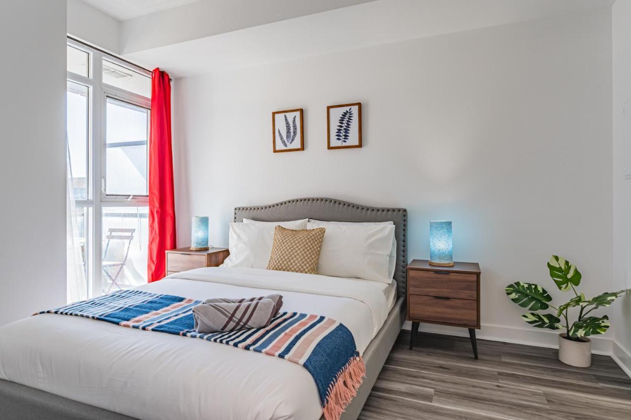 Leckie Luxurious Suites 토론토 외부 사진
