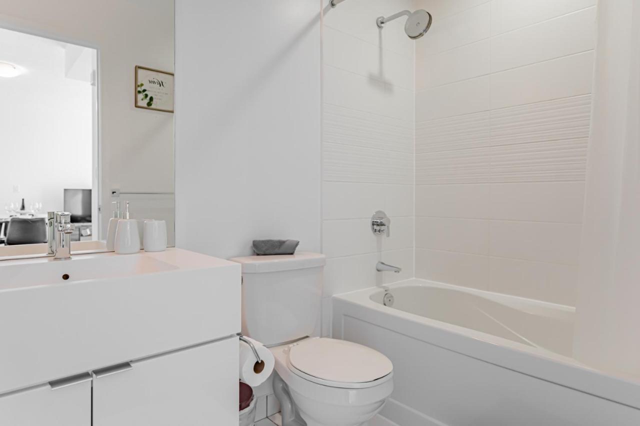 Leckie Luxurious Suites 토론토 외부 사진