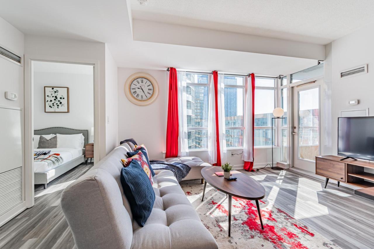 Leckie Luxurious Suites 토론토 외부 사진