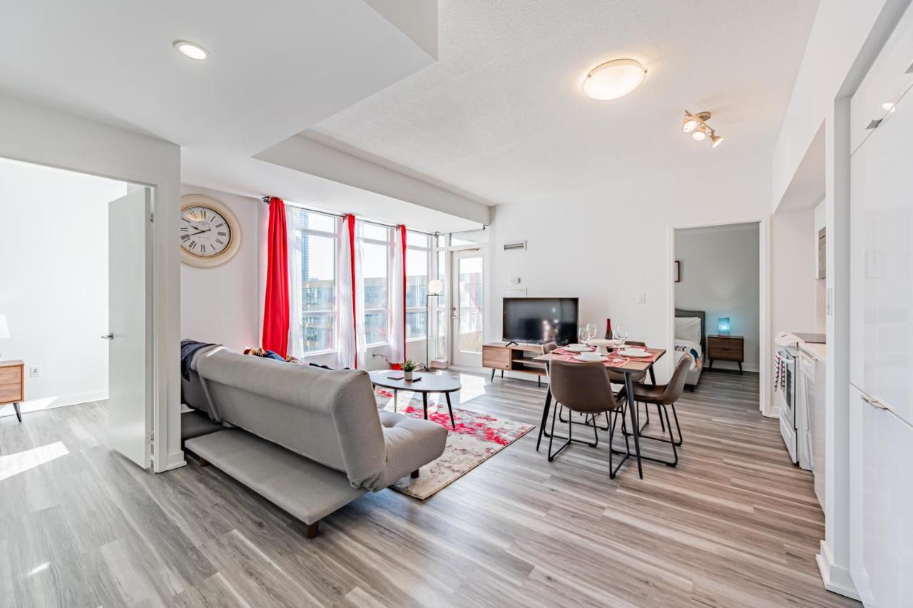 Leckie Luxurious Suites 토론토 외부 사진