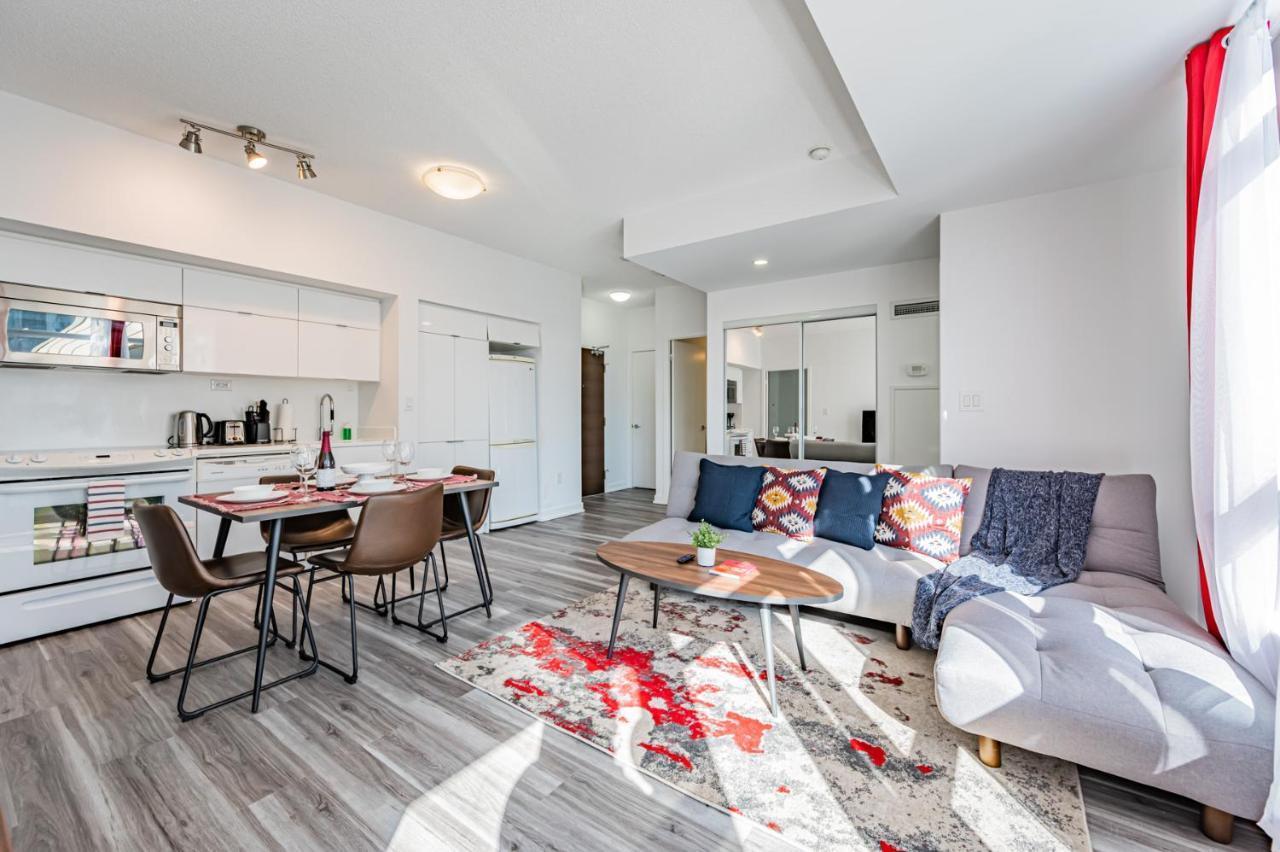 Leckie Luxurious Suites 토론토 외부 사진