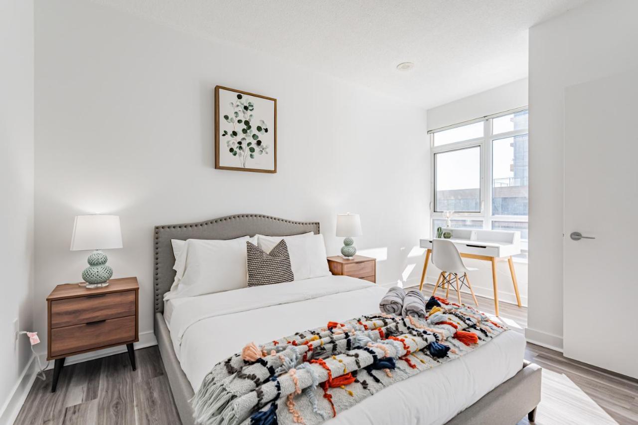 Leckie Luxurious Suites 토론토 외부 사진